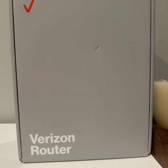 Verizon Router CR1000A - Picture 2 of 5